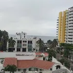 Departamento Con Alberca Y Vista Al Mar
